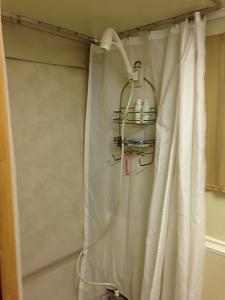 Click image for larger version

Name:	Shower mod finished.jpg
Views:	363
Size:	1.62 MB
ID:	9378