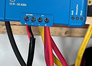 Click image for larger version

Name:	ChargerWiring2.jpg
Views:	62
Size:	217.4 KB
ID:	21949