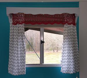 Click image for larger version

Name:	kitchen window blind & cutain open.jpg
Views:	59
Size:	4.70 MB
ID:	15184