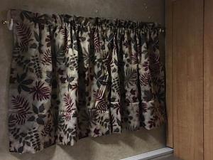Click image for larger version

Name:	new camper curtain pic 2 (2).jpg
Views:	257
Size:	103.2 KB
ID:	14512
