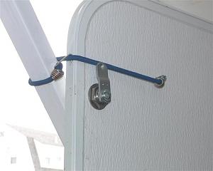 Click image for larger version

Name:	Tool door latched (Small).jpg
Views:	193
Size:	33.9 KB
ID:	3431